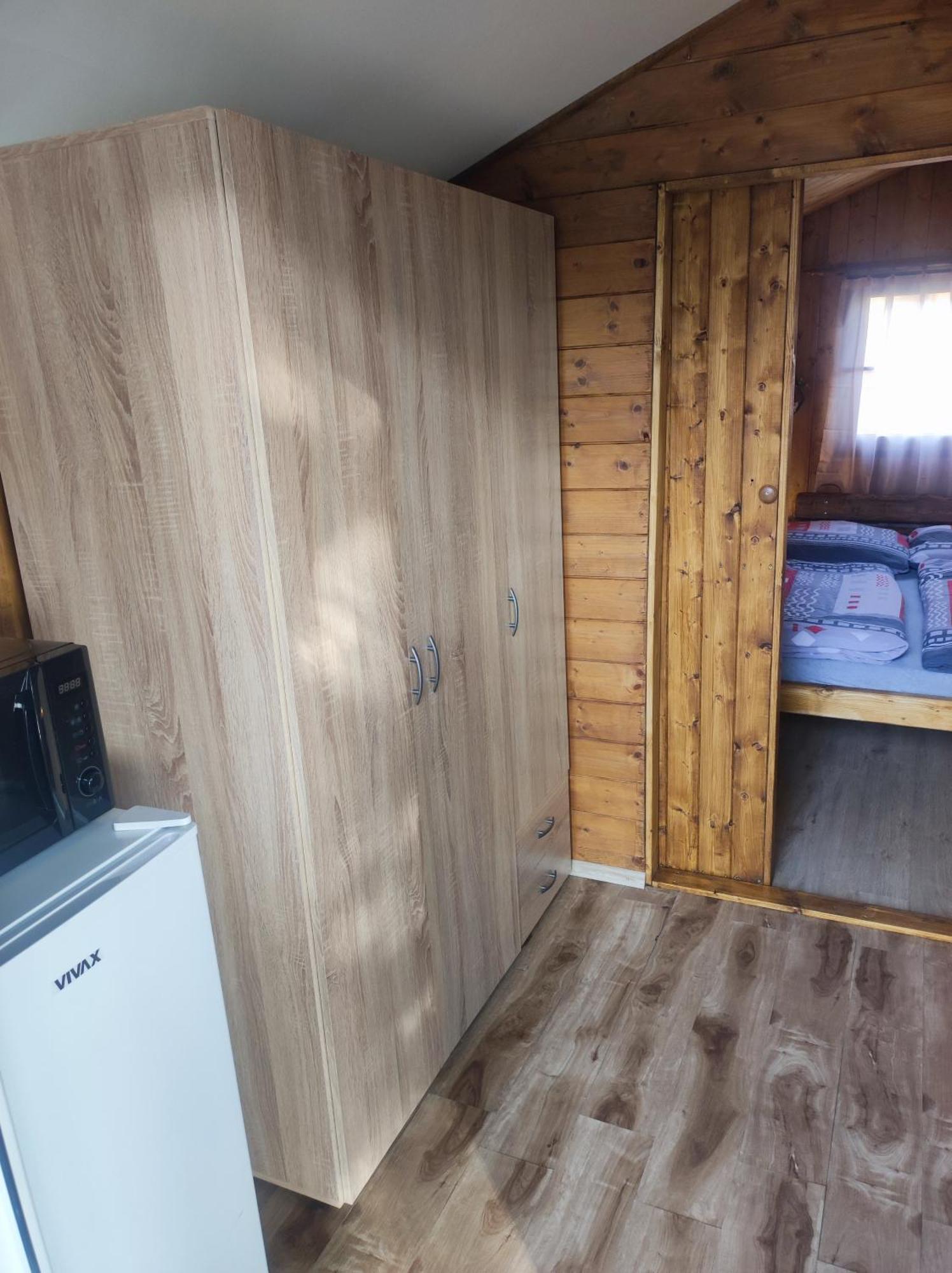 Ubytovani V Klimatizovanych Chatickach Stit Chlumec nad Cidlinou Extérieur photo